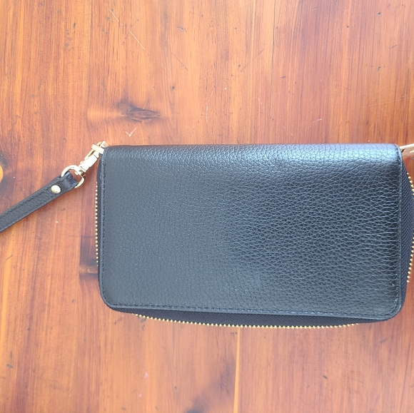 Michael Kors Wallet - Picture 3 of 4